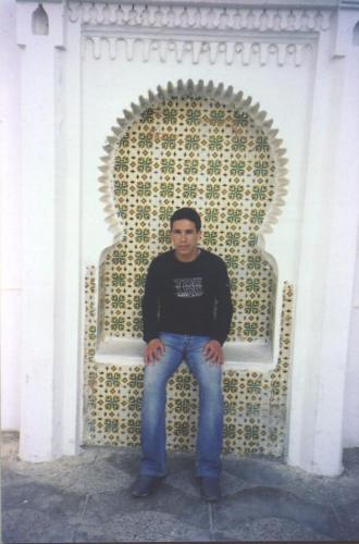 rimas_hasni@hotmail.fr